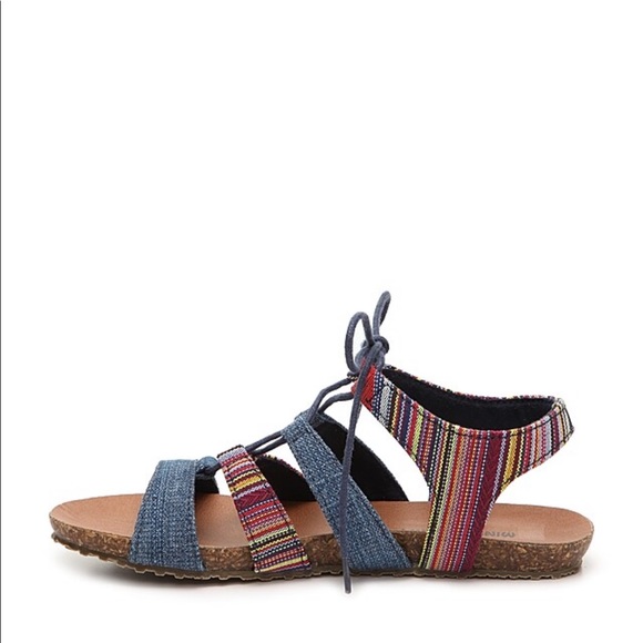 Minnetonka Shoes - NWT Minnetonka Effie Gladiator Sandals size 7